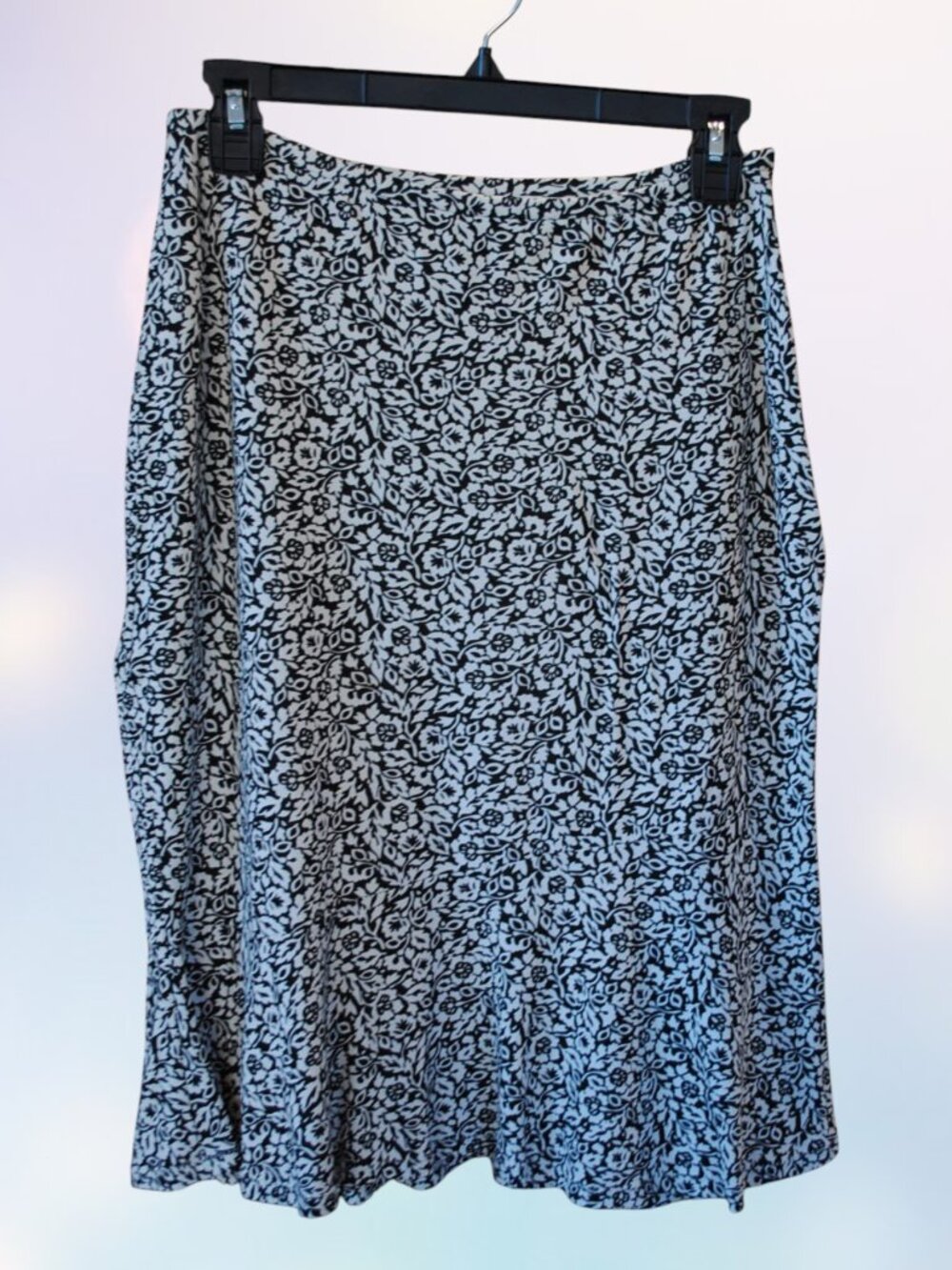 Ann Taylor 4 A-line Skirt Black White Floral Print